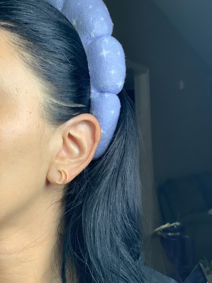 Moon Crescent Stud