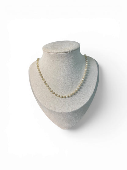 Julie Pearls Necklace